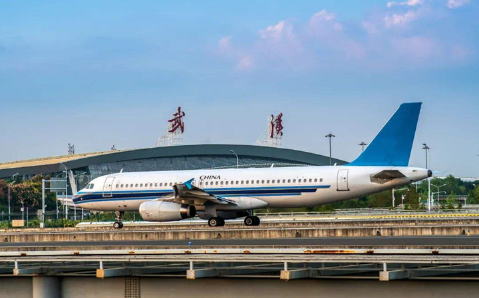 黄南空运武汉机场